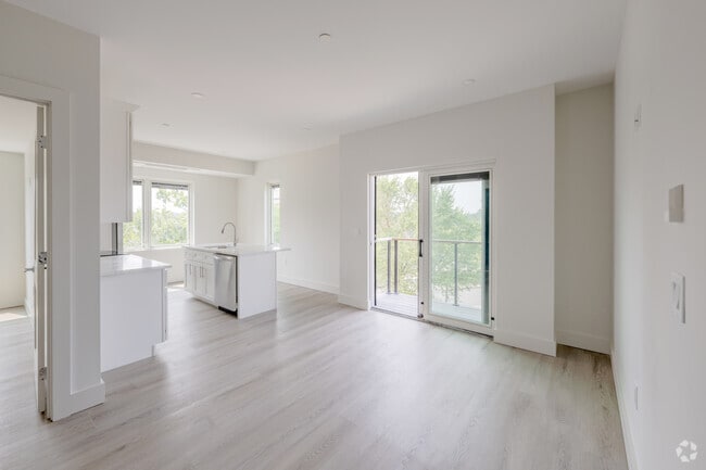 2 BR, 2 BA