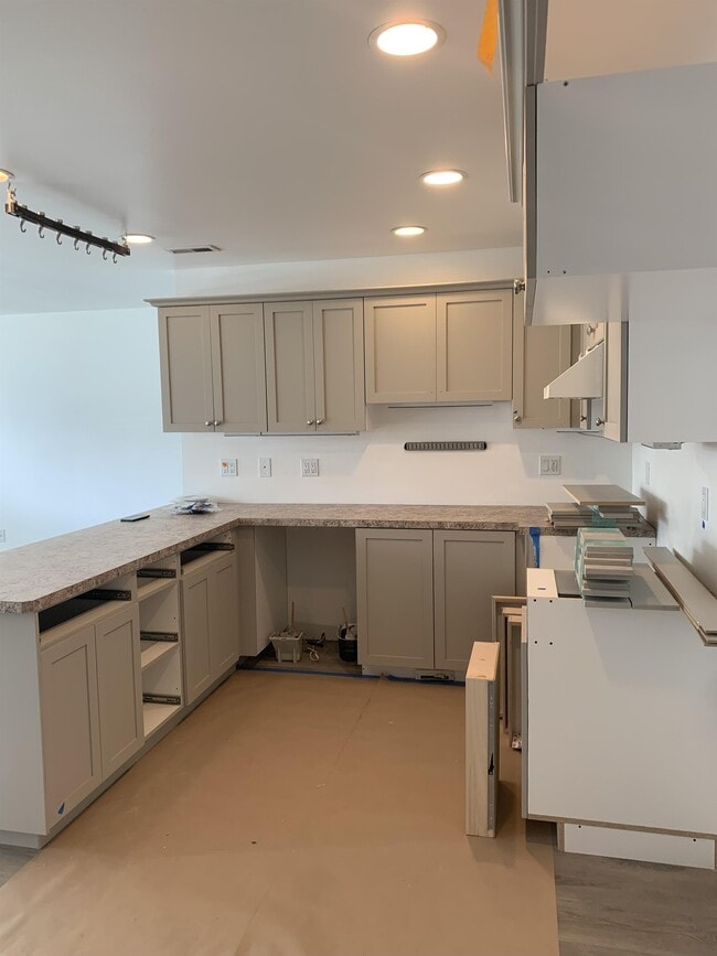 Photo - 210 Noble St