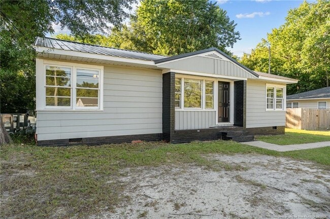 Photo - 821 Sandalwood Dr