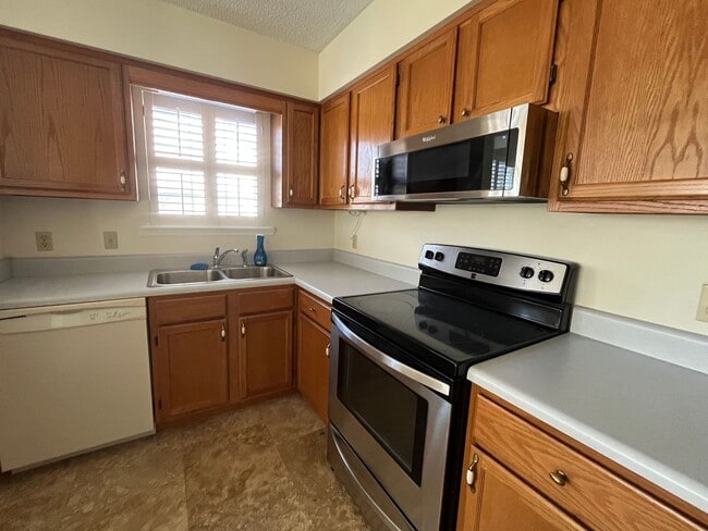 Photo - Bright and airy 2 Bedroom, 2 Bath home in Tara Trace Community