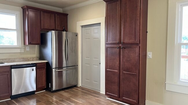 Photo - 301 Highland Ave