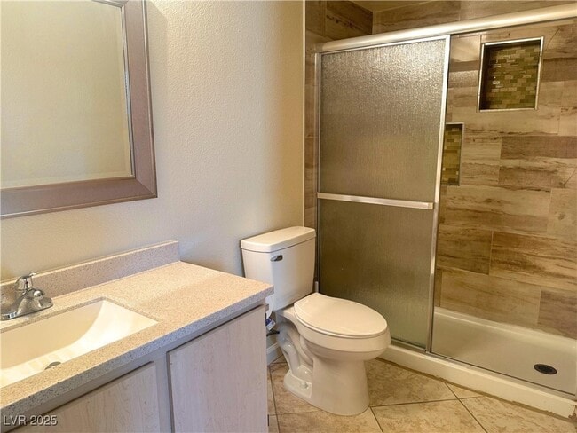 Photo - 555 E Silverado Ranch Blvd Unidad 1002