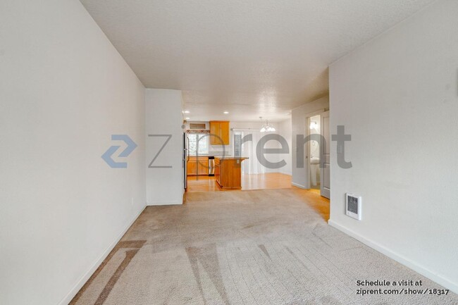 Photo - 2729 Rossiter Ln