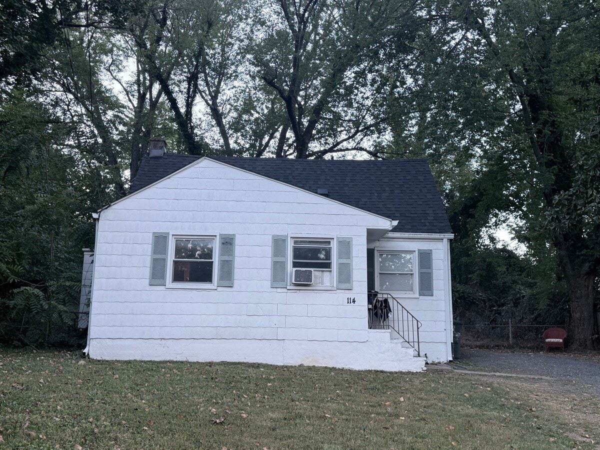 Photo - 114 S Lee St