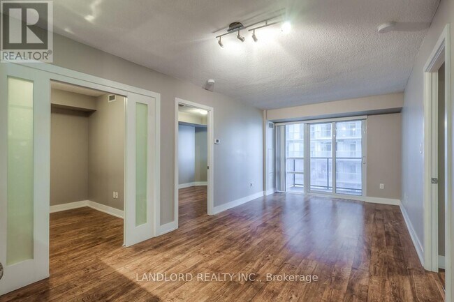 Photo - 20 Blue Jays Way Unit 1702