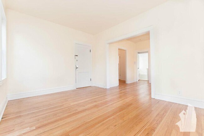 2915 W George St Unit 2915-2