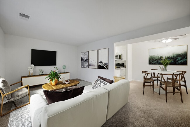 1 Bdrm Garden - Living Room