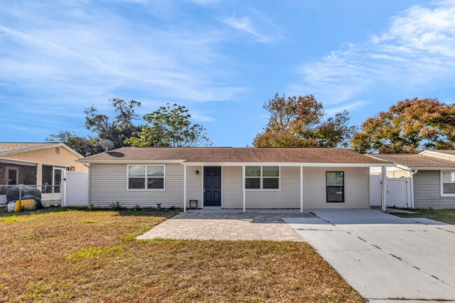 Building Photo - 4233 Mesa Dr