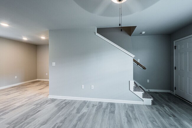 Photo - 241 Whispering Hills Blvd Casa