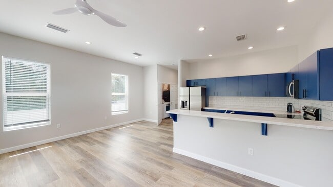 Photo - 1820 E Robinson St