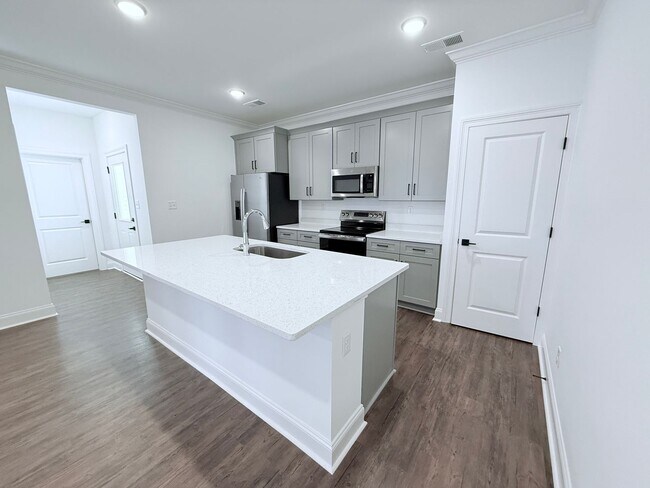 Photo - 632 Cottage Grv Cir