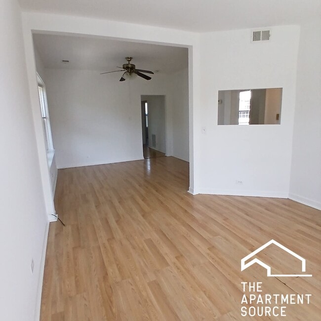 Building Photo - 4652 W Palmer St Unit 2
