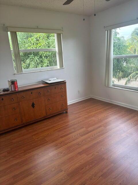 Photo - 650 Toxaway Dr