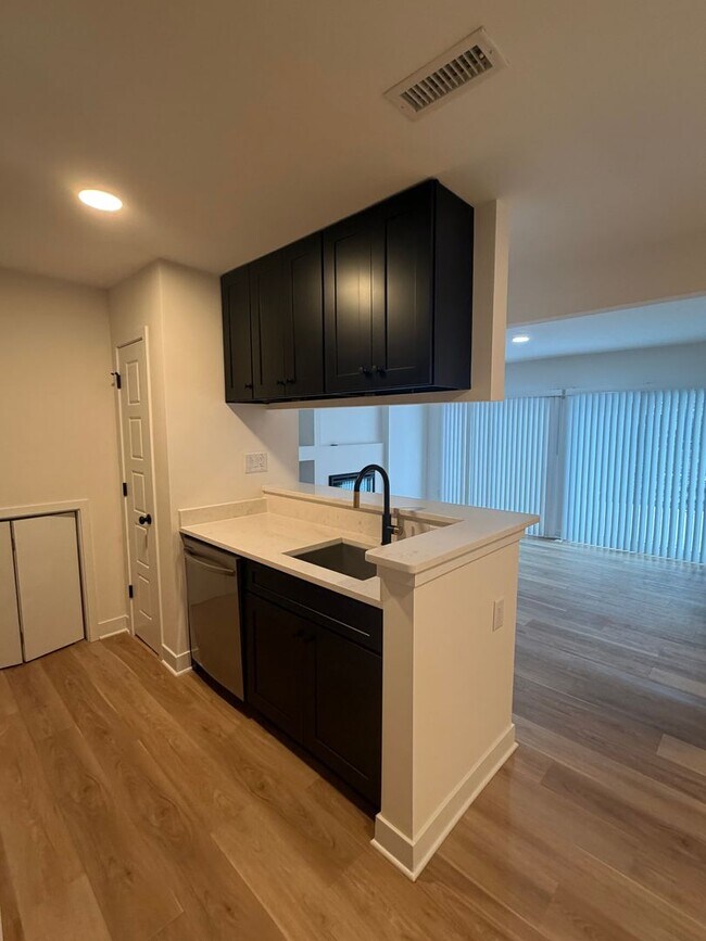 Photo - Spacious 2 bedroom Condo Uptown Charlotte  .( 500.00 off if you Move in by April 1, 2026) Unit #94