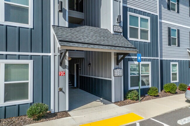 Photo - Woodberry Apartments