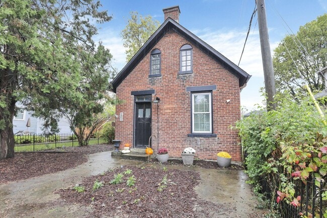 Photo - 101 E Moler St