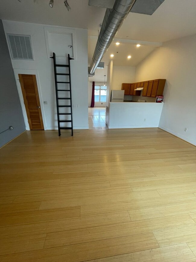 Photo - Stylish Studio Available now! Unidad 203