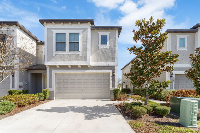 Photo - 31975 Blue Passing Loop