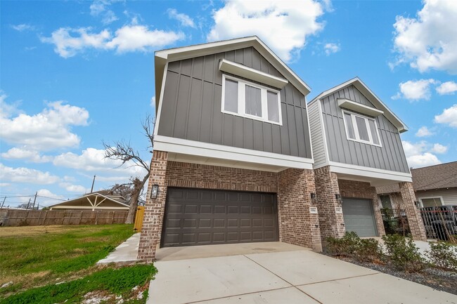 Photo - 1504 Hussion St