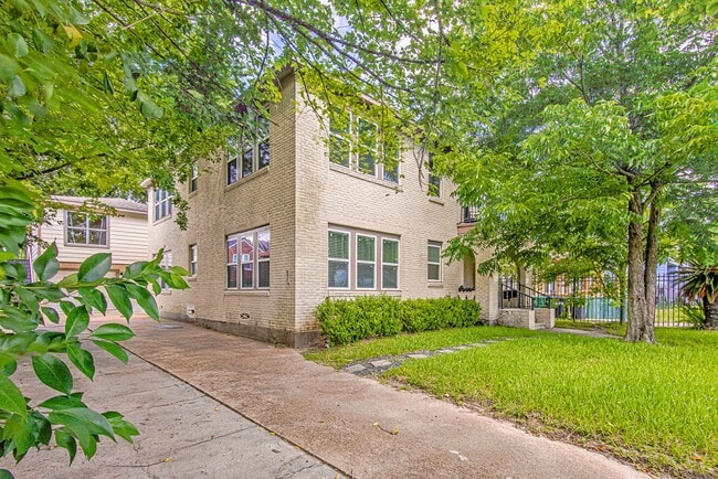 Photo - 2422 Truxillo St