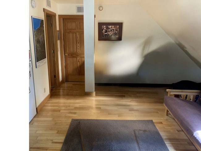 Living Space - 738 Elm Street Ext Unit Carriage House Apartment