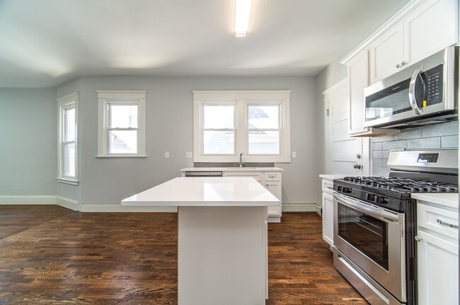 Photo - 83 Division St Unit 2