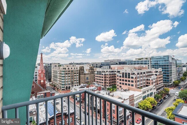 Photo - 777 7th St NW Unit 1126