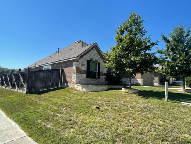 Photo - Beautiful 4-Bed Single-Story Home in Desirable Potranco