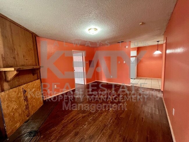 Photo - 108 Meudon St