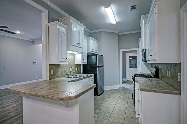 123 Cedar Green Dr