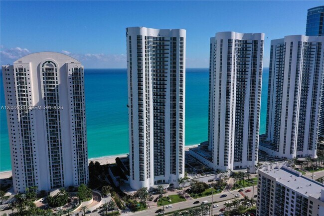 Building Photo - 16001 Collins Ave Unit 1406