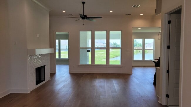 2922 Woodgrove Wy