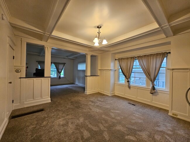 Building Photo - 110 12th St N Unit 108