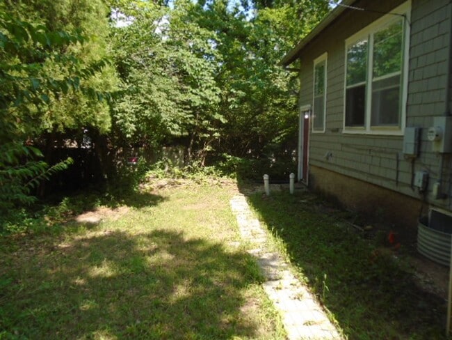 Photo - 1810 Leavenworth St