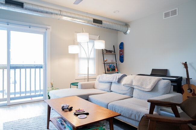 Building Photo - 802 Bridge St NW Unit 2 Rental