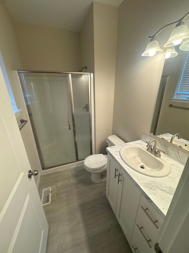 Building Photo - single story with garage Unit #1