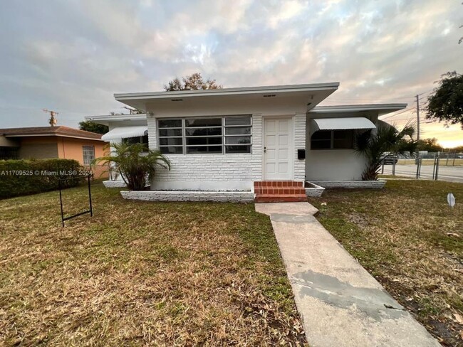 3 bedroom in Miami FL 33127 - 3 bedroom in Miami FL 33127 Condo