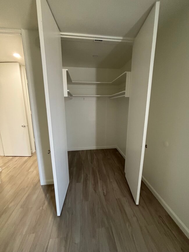 533 S hudson Ave Unidad 5