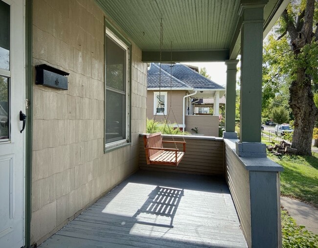 Photo - 1715 S 12th St