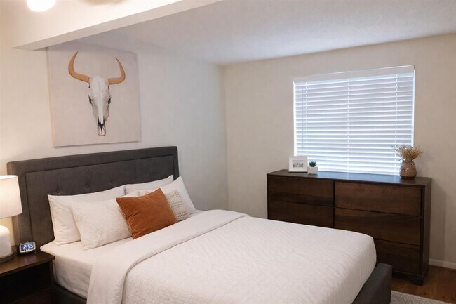 Photo - 2408 Longview St Unit 212