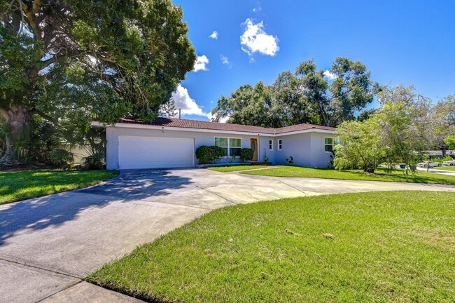 Building Photo - 1001 Bay Breeze Terrace