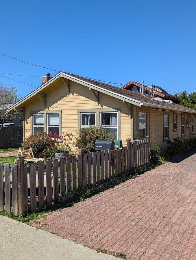 Photo - 2129-2129 Cypress St Unit 2129