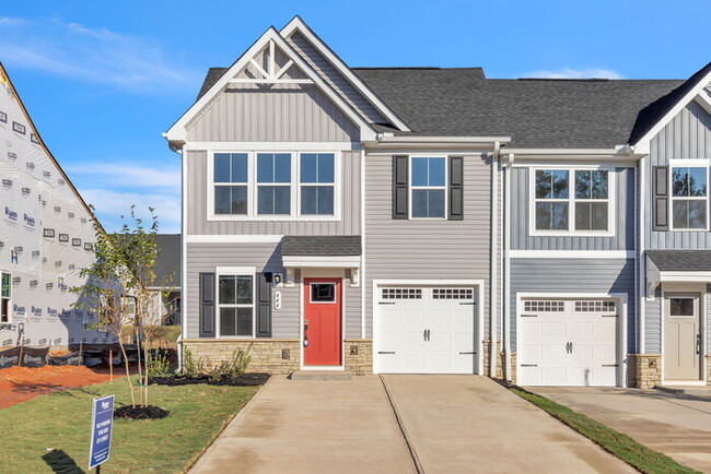 Stunning 3-Bedroom Townhome in Arden Woods... - Stunning 3-Bedroom Townhome in Arden Woods...