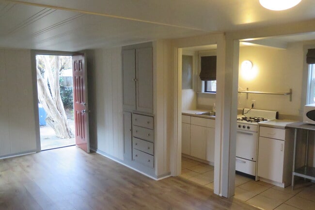 Photo - 848 3rd St Unit C