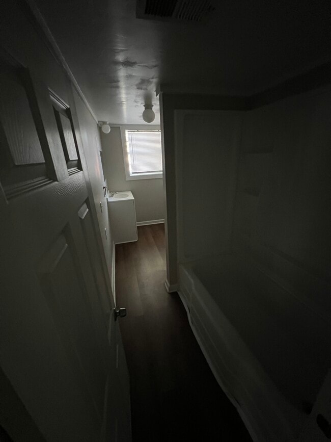 Photo - 805 Third Ave