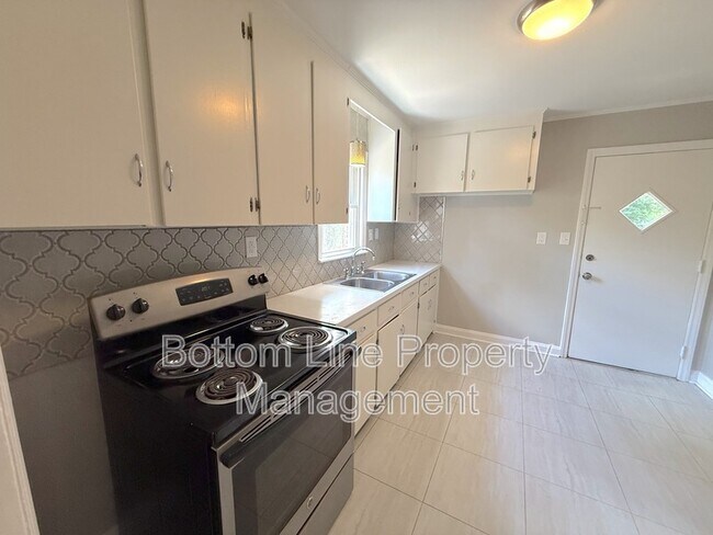 Photo - 3905 Tillman Rd