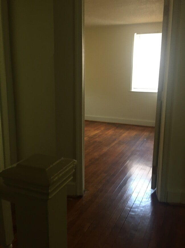 Building Photo - 4125 Fairfax Rd Rental