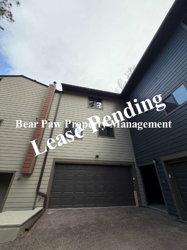 Building Photo - Spacious 2-Bed, 2-Bath Condo Retreat in Evergreen, CO!"