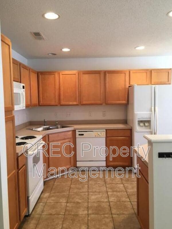 Photo - 146 Darcy Ave