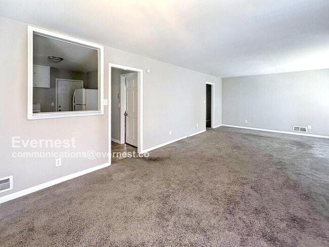 Photo - 764 82nd St S